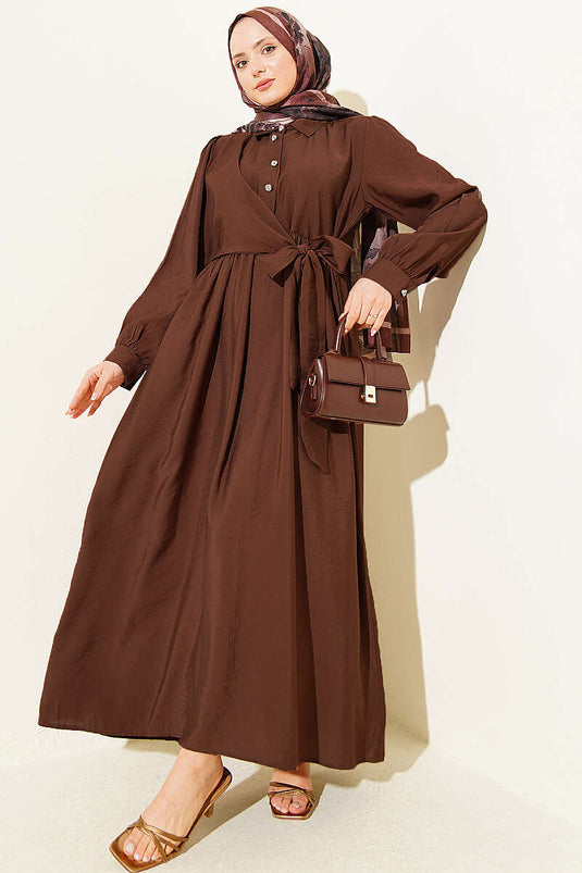 Robe à boutons en pierre avec lien latéral marron