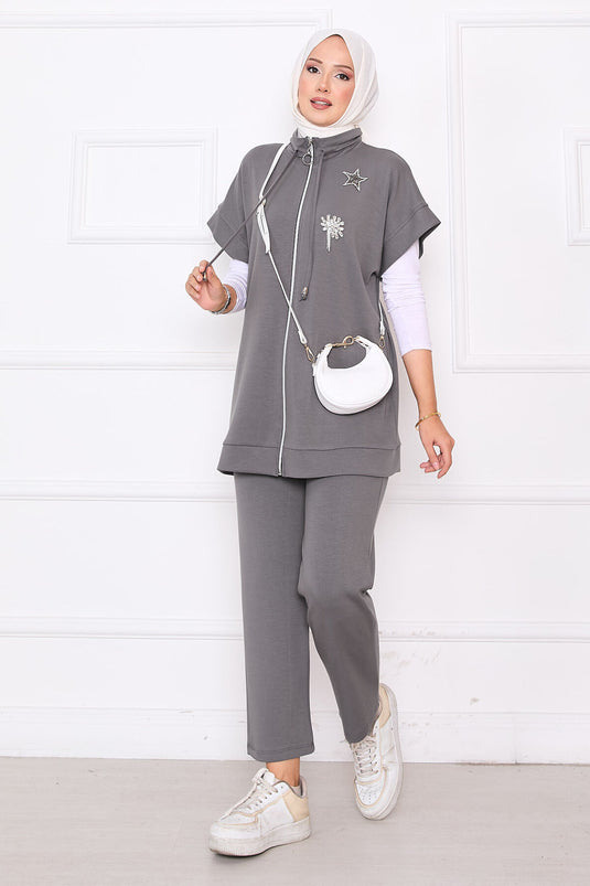 Ensemble gilet zippé brodé de pierres gris