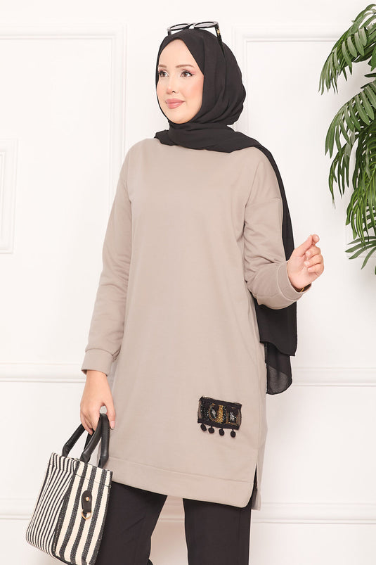 تونيك حجاب بومبوم مطرز بالحجر من المنك