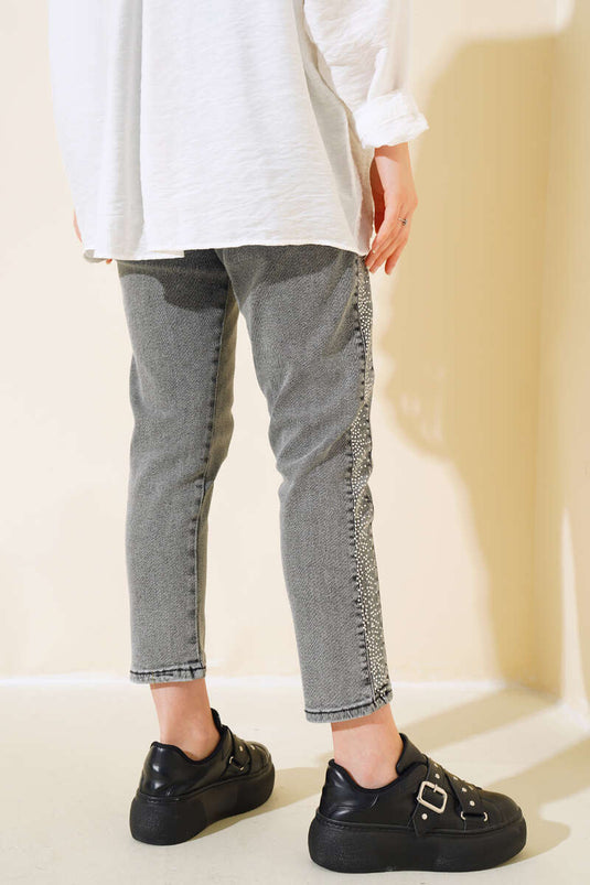 بنطال بأرجل نحيفة مخطط حجريًا باللون الرمادي