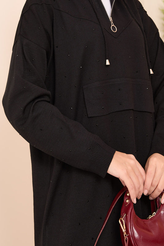 طقم ثنائي القطع من التريكو بغطاء الرأس مع زخرفة بالحجارة أسود