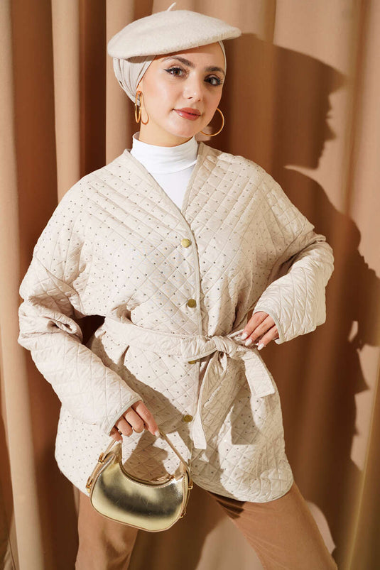 سترة مبطنة مزينة بالأحجار باللون البيج