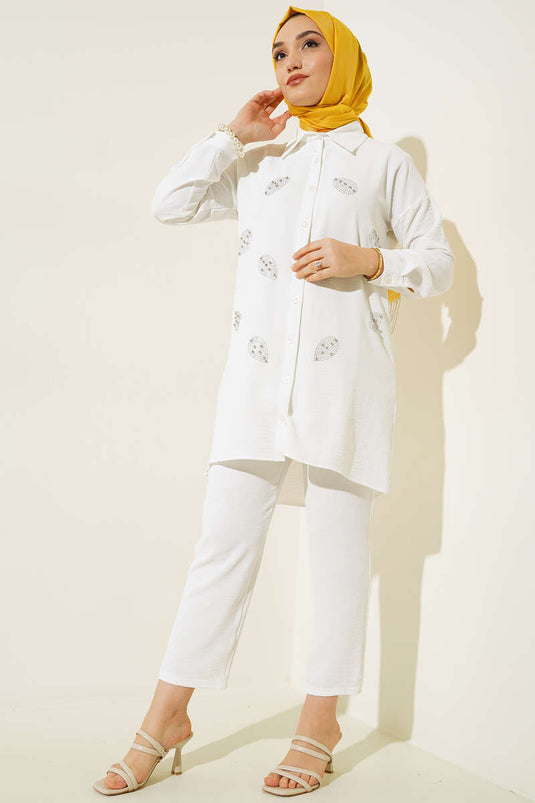 Taş Süslemeli Önü Düğmeli Takım Ekru