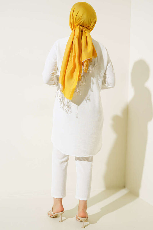 Taş Süslemeli Önü Düğmeli Takım Ekru