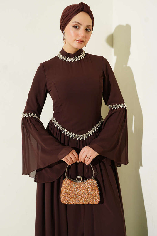 Robe de soirée en mousseline ornée de pierres, couleur café