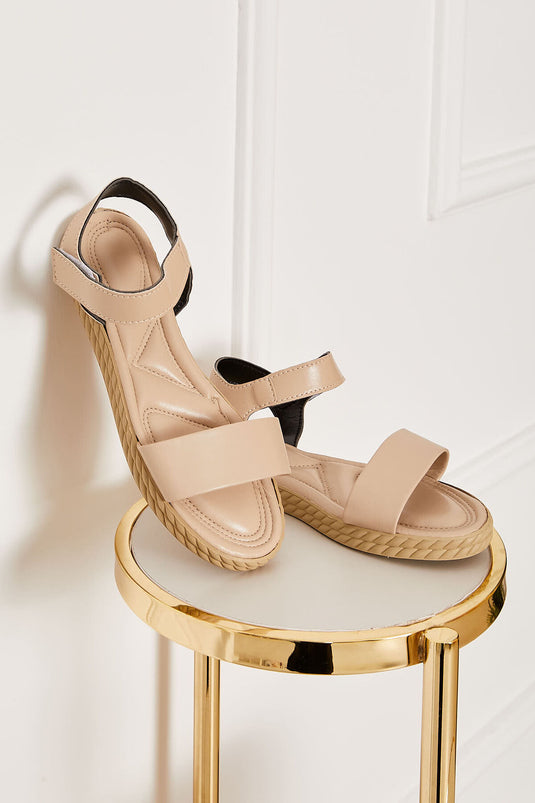 Sandales à bride unique en pierre