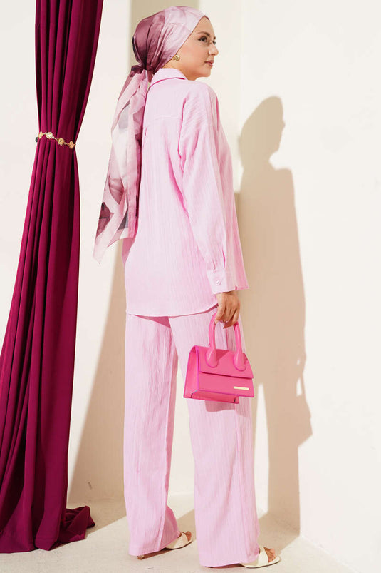 بدلة أساسية من قطعتين بجيب واحد، وردية