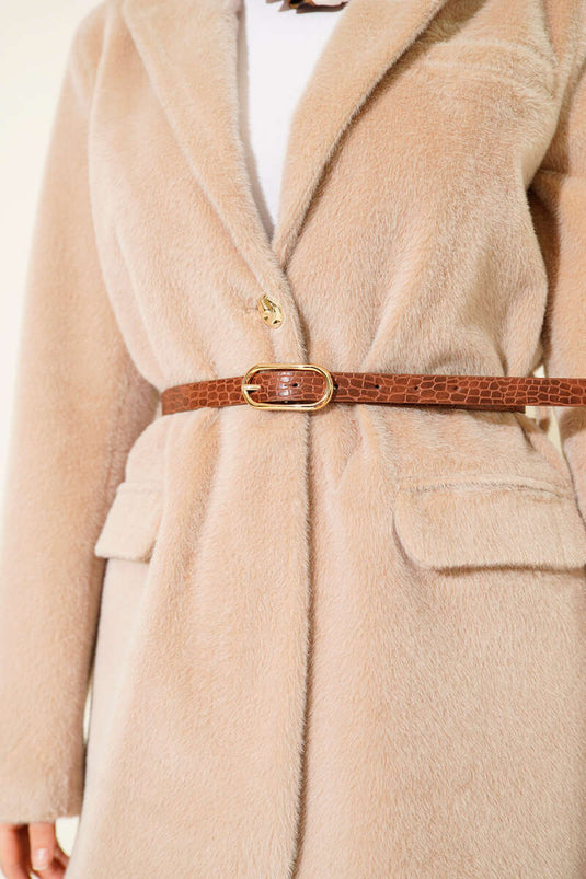 سترة بزر واحد بحزام وبتصميم ذي لحية باللون البيج