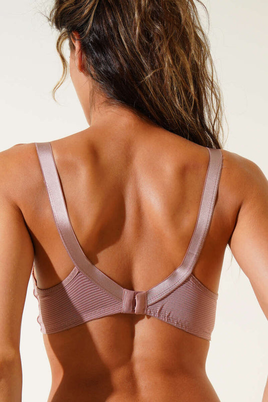 حمالة صدر صغيرة الحجم بنية اللون