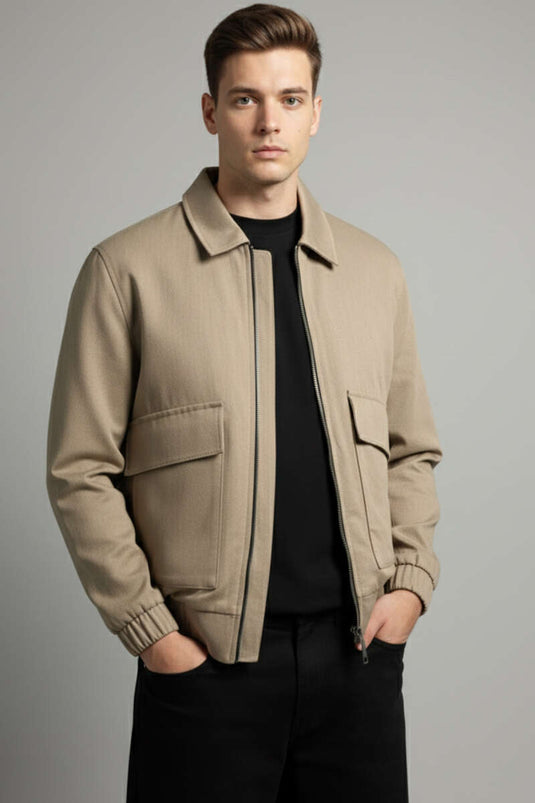 جاكيت رجالي من قماش الجبردين مع جيوب خارجية، بيج