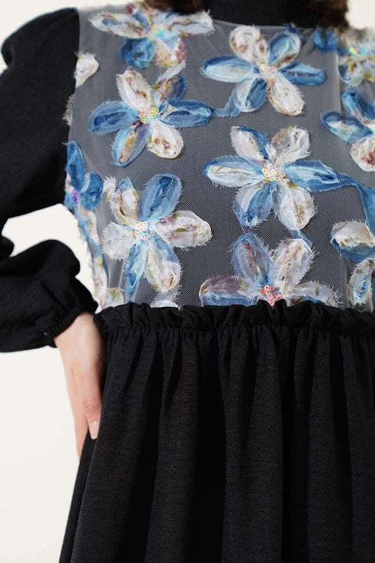 Robe fleurie en tulle noire