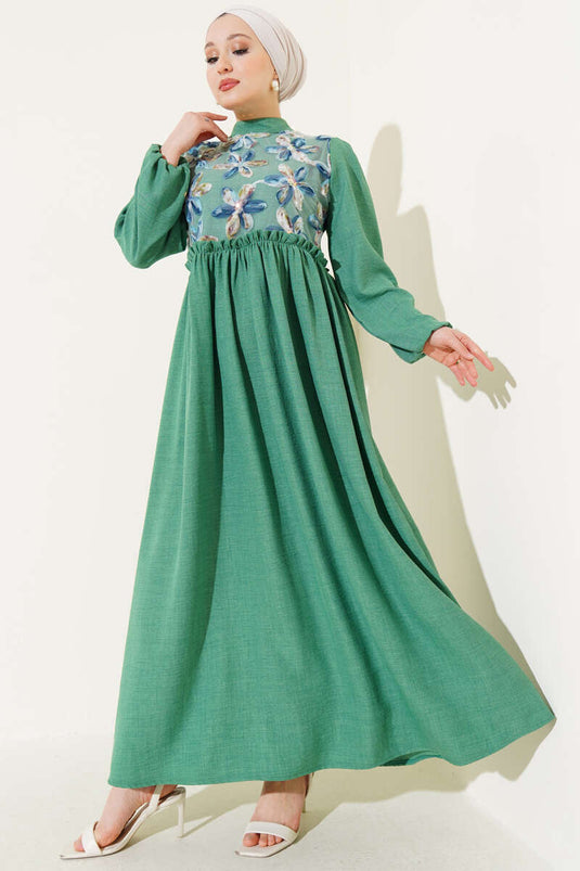 Vestido de tul con flores de color verde