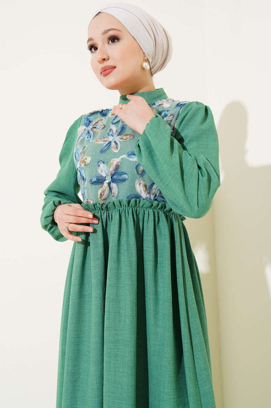 Vestido de tul con flores de color verde