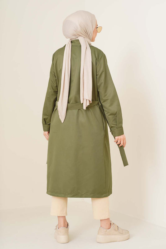 معطف واق من المطر باللون الأخضر الباستيل ذو ثلاثة أزرار مزدوجة الصدر