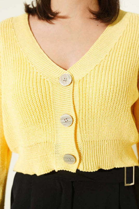 Three-Button Knitted Short Cardigan Yellow