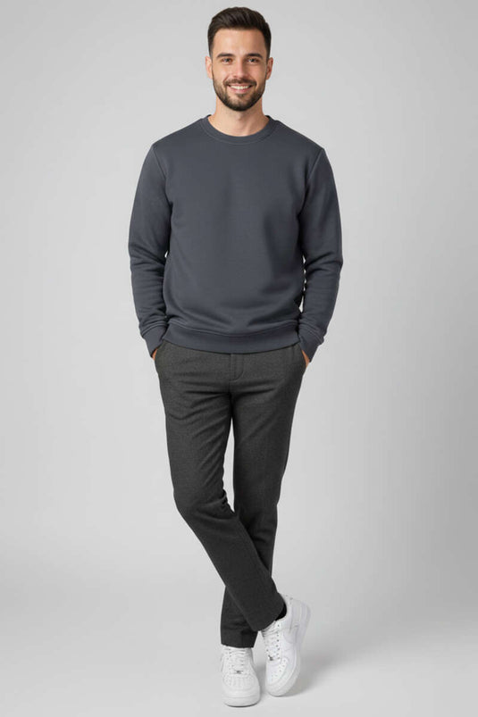 سويت شيرت رجالي برقبة دائرية بثلاث خيوط بلون رمادي داكن