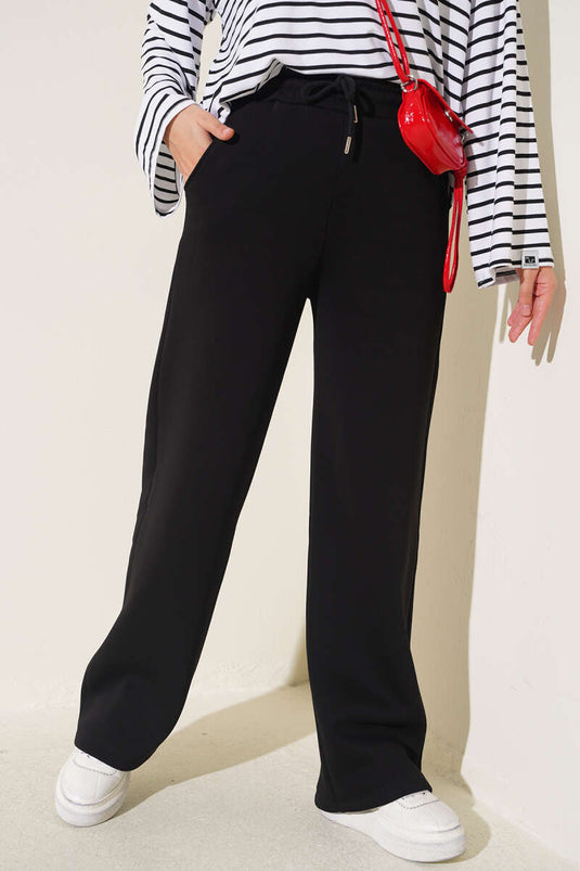 Pantalon Noir À Trois Couches Avec Poches