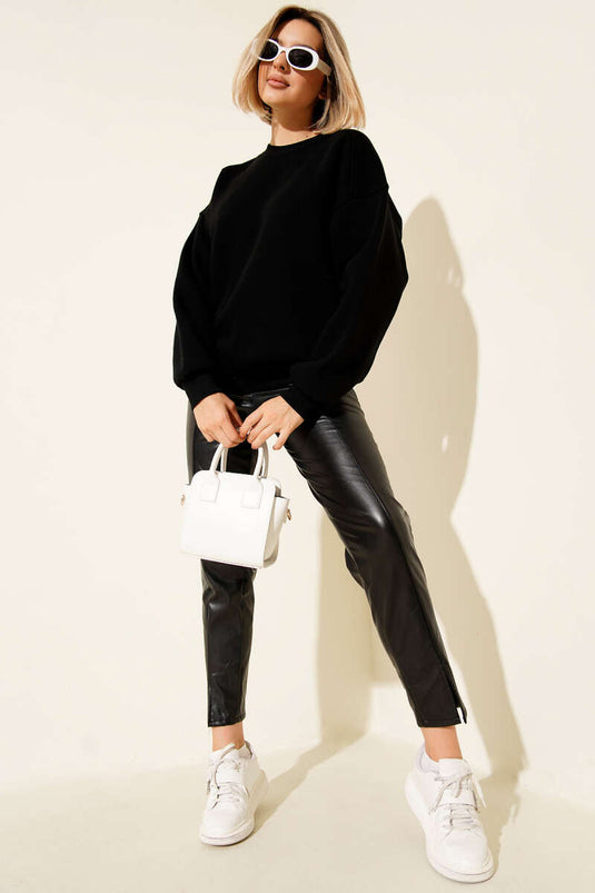 سويت شيرت أسود أساسي بأكمام منسدلة بثلاثة خيوط