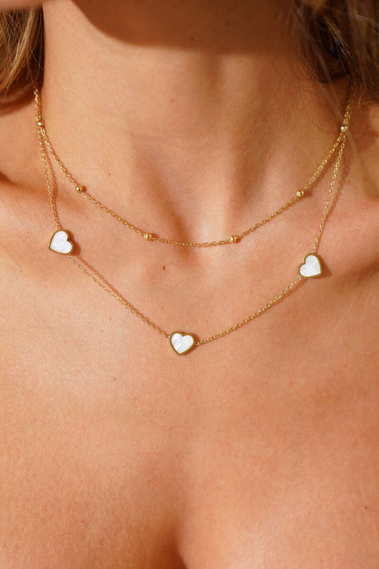 Three Hearts Necklace Gold