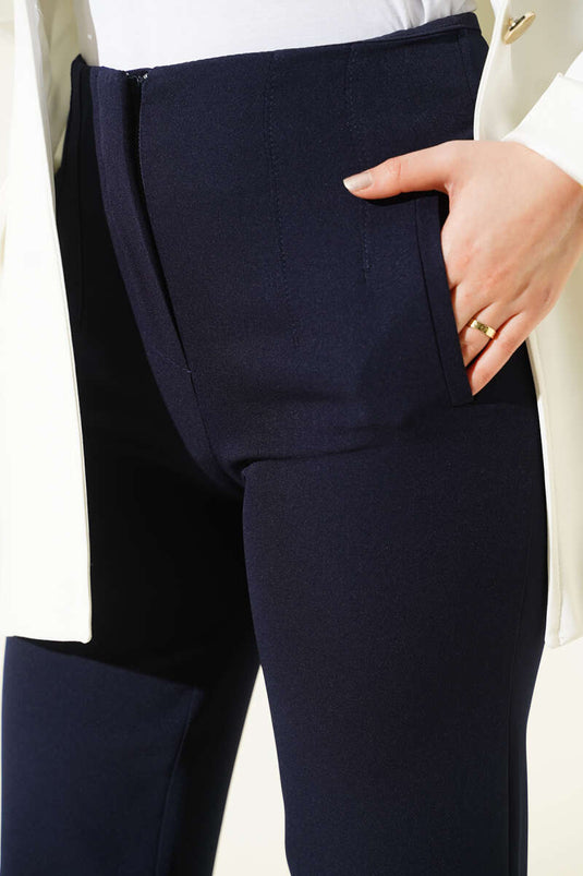 بنطال ضيق الساق مخطط مكوي باللون الأزرق الداكن