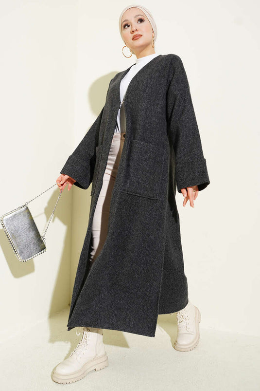 معطف كشمير طويل الجيوب بلون أنثراسيت