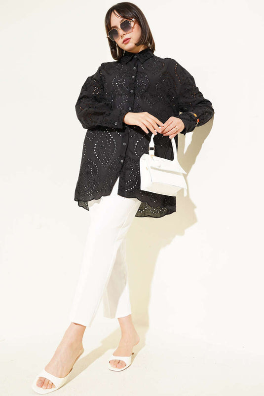 قميص مطرز بأكمام طويلة باللون الأسود