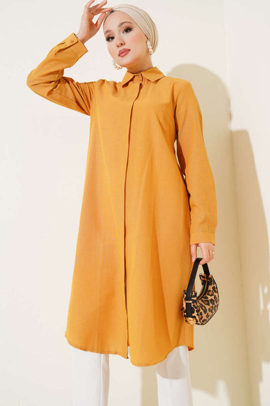 سترة طويلة بياقة كلاسيكية بلون الخردل