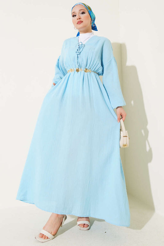 فستان برباط وفتحة رقبة على شكل حرف V أزرق ثلجي