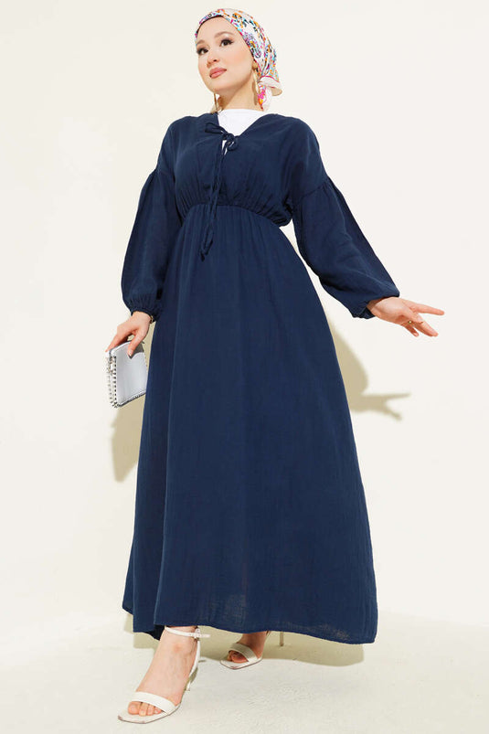 فستان برباط وفتحة رقبة على شكل حرف V أزرق داكن