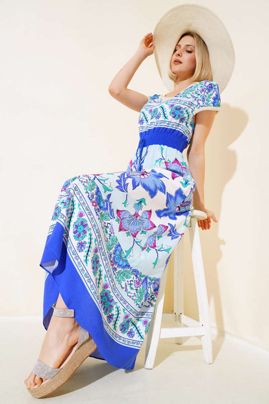 V Yaka Dantel Detaylı Elbise Saks