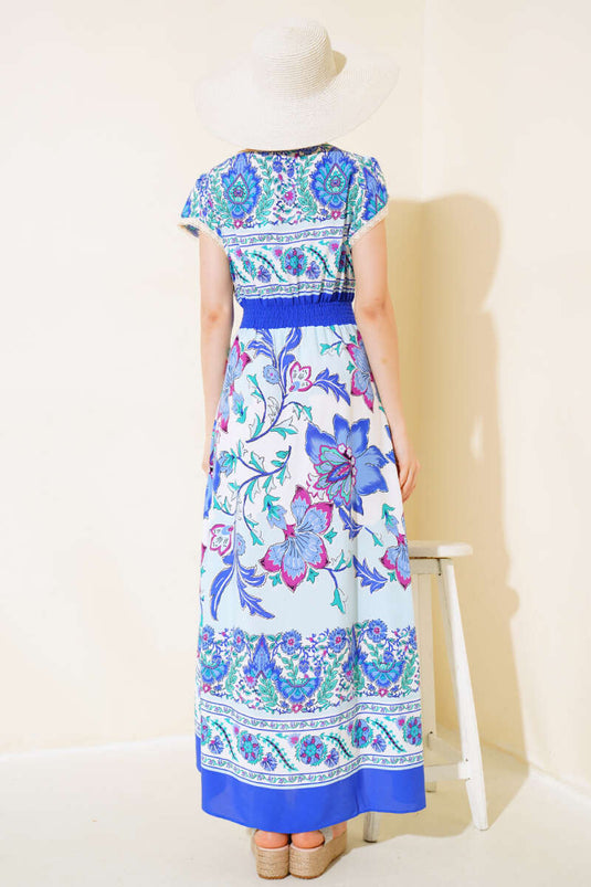 V Yaka Dantel Detaylı Elbise Saks