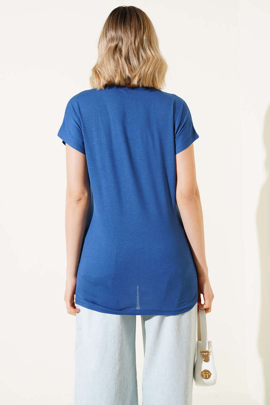 Blusa de manga corta con cuello en V y cremallera en color índigo