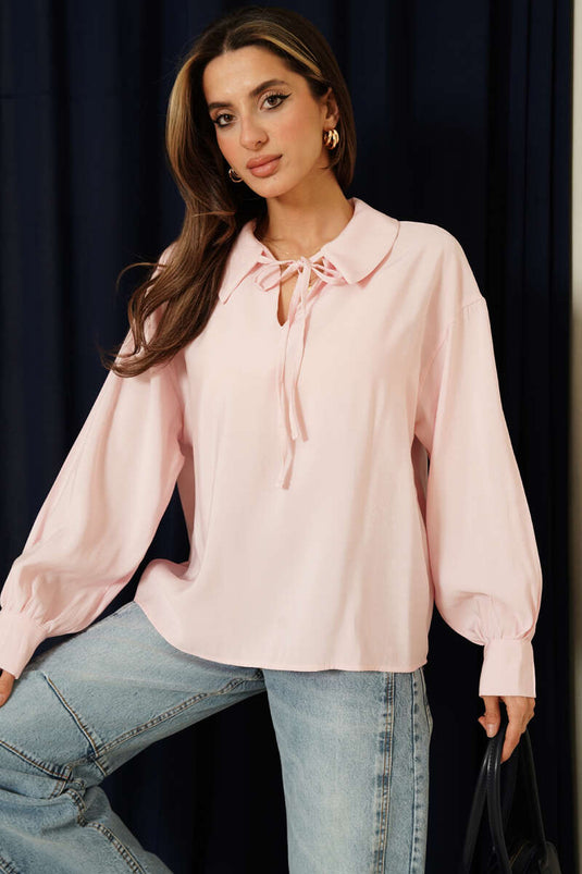 بلوزة بأكمام طويلة وياقة على شكل حرف V من تينسل بلون بودرة