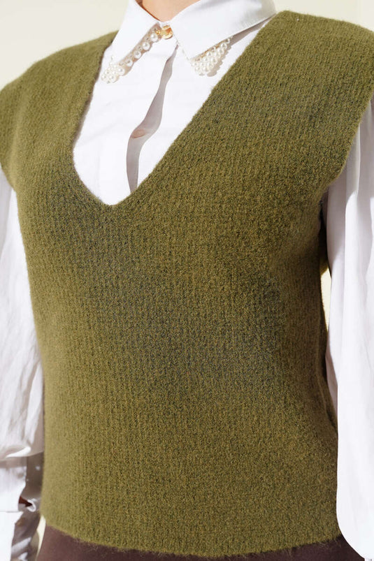V-neck Soft Knit Vest Green