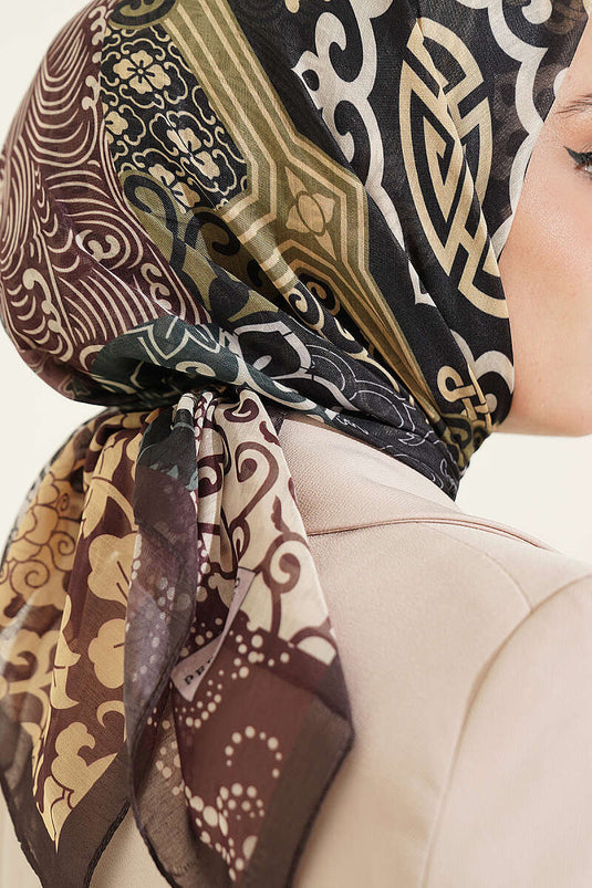 وشاح بنمط إثني فيرا بندق