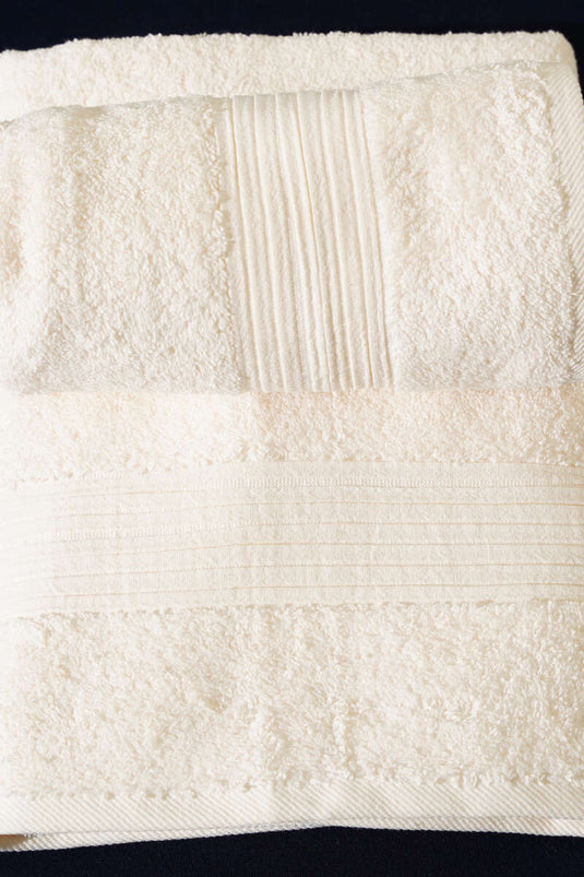 مجموعة مناشف حمام فينا من قطعتين باللون البيج الفاتح