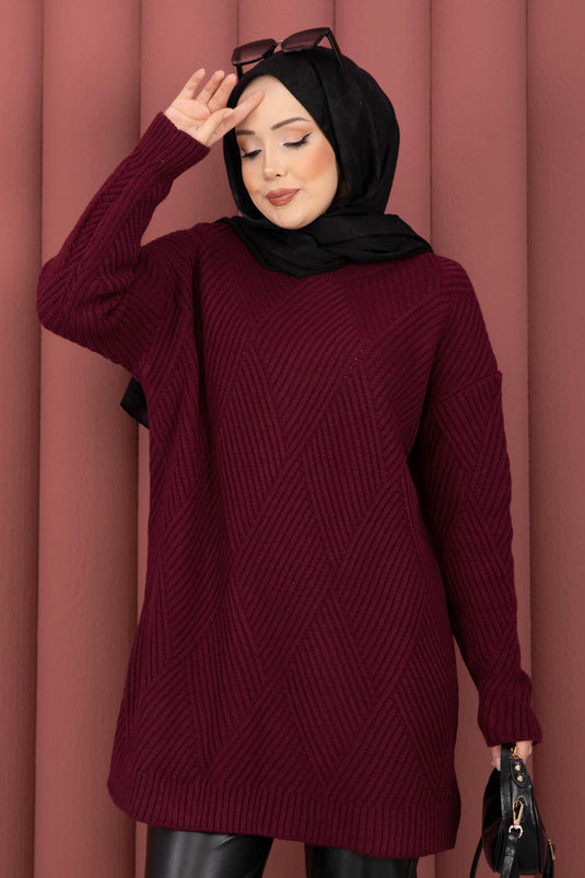 فينيا بقلاوة تصميم كنزة صوف عنابي