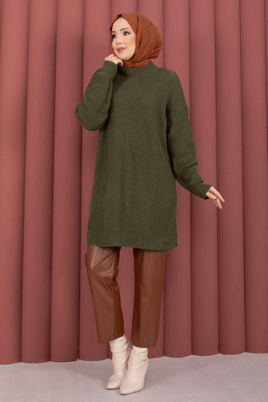 كنزة محبوكة بنقشة بقلاوة من فينيا باللون الأخضر الزيتوني