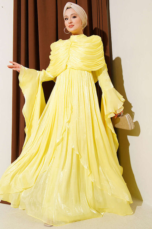 Robe de soirée drapée à volants avec détails volantés jaune