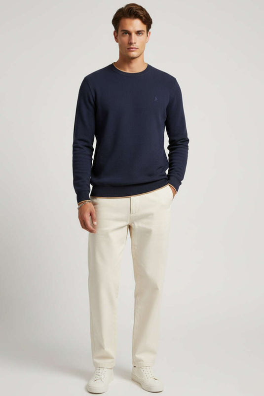 سويت شيرت محبوك مطرز بنمط الوافل، لون أزرق داكن