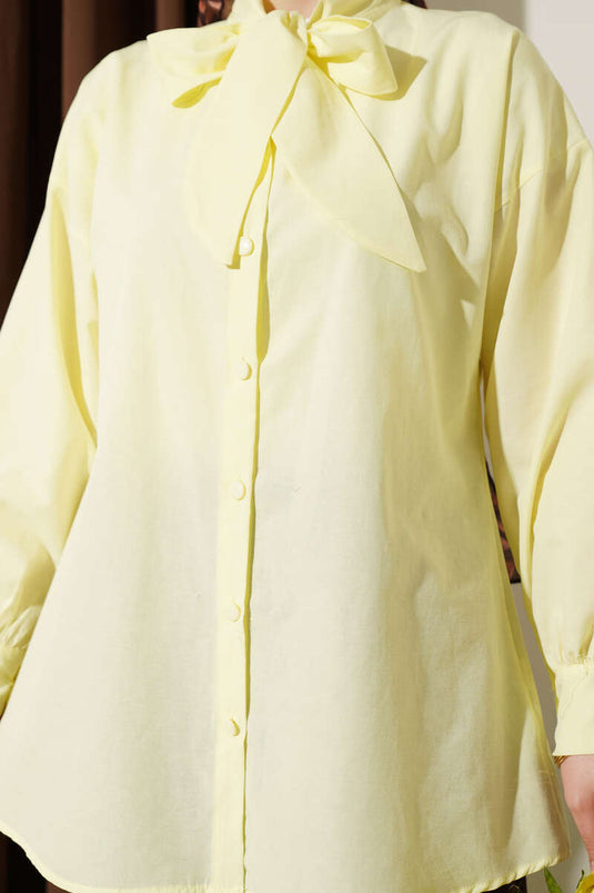 Chemise à détail noué jaune