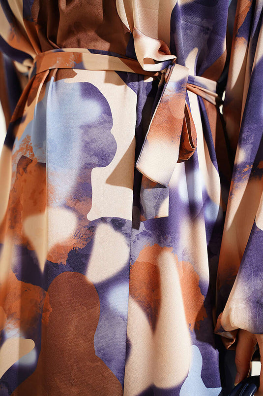Robe À Motif Violette Avec Col Et Yoke