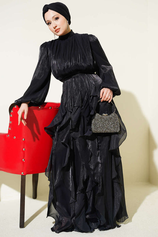 Robe de soirée noire à volants avec col à fronces