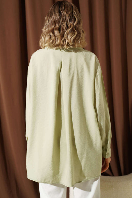 Oversized Shirt with Collar and Pockets in Pistachio Green