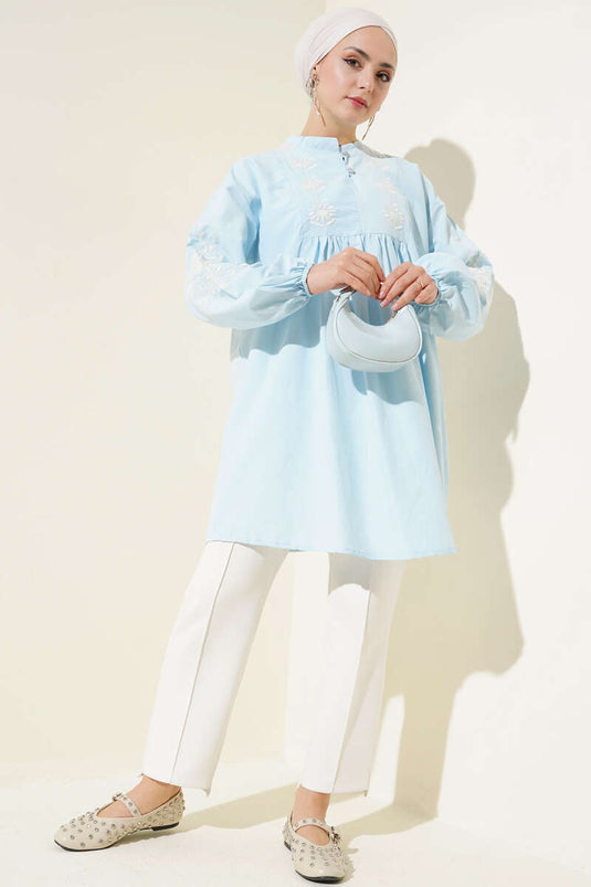 Yaka Düğmeli Nakışlı Tunik Mavi