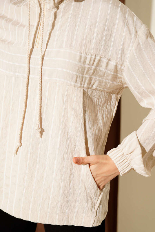 Gestreiftes Hemd mit Reißverschlusskragen, Beige