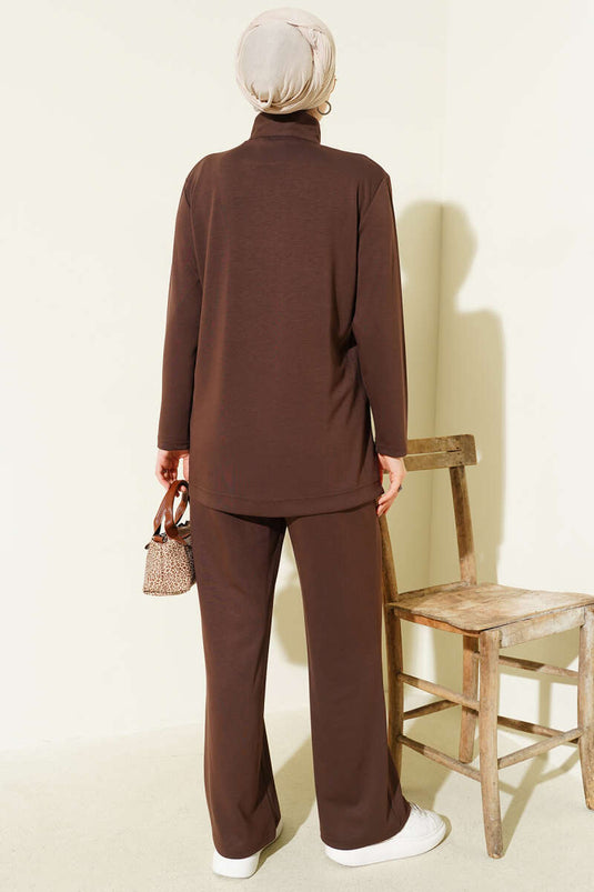 Ensemble deux pièces Loysha marron à col boutonné doré