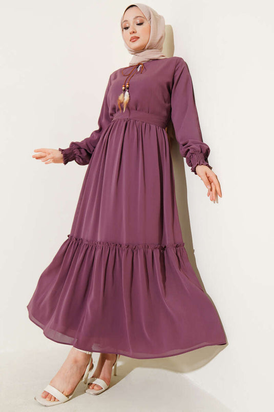 Kleid mit geripptem Kragen und Gürtel in Magenta