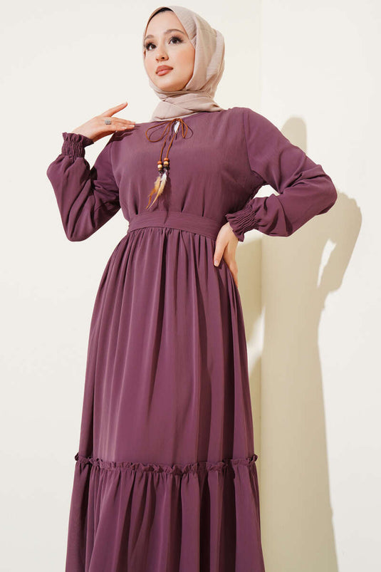 Kleid mit geripptem Kragen und Gürtel in Magenta