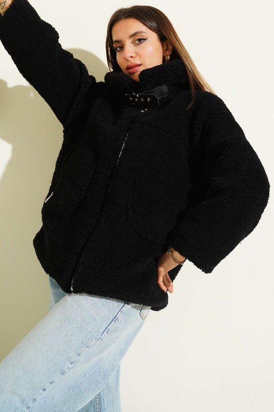 جاكيت أسود مخملي مزود بحزام ياقة وسحاب